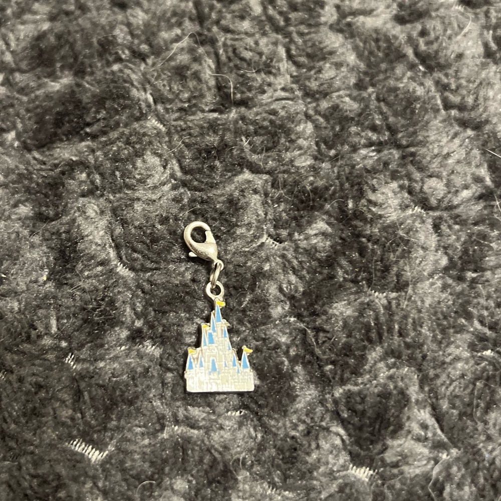 Like new Disney’s magic kingdom castle original charm for bracelet